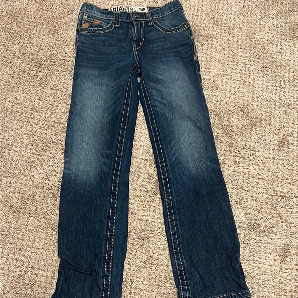 Boys size 14 B5 slim Ariat